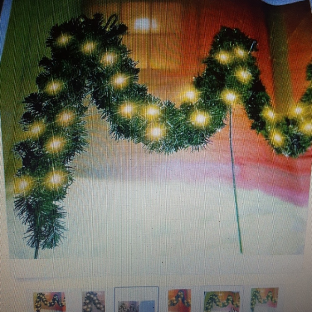 12 FT GARLAND WITH LIGHTS AND STAKES